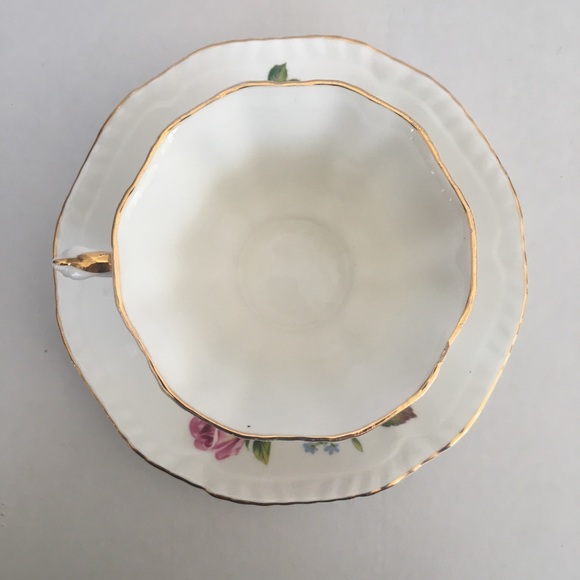 Royal Grafton - Tea Cup Set - Picture 2 of 7